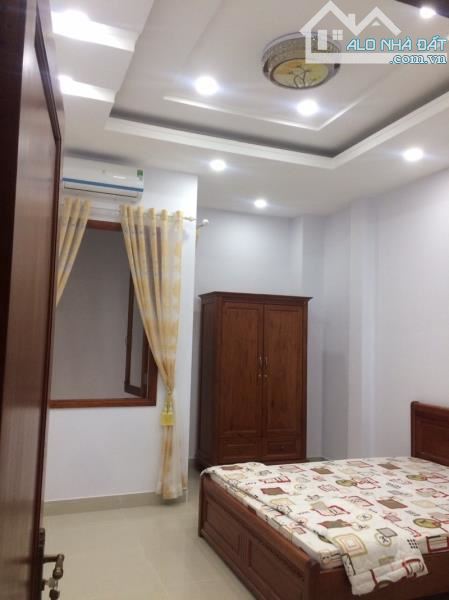 Bán nhà hẻm 47 Lạc Long Quân, 123m2 nhỉnh 16 tỷ