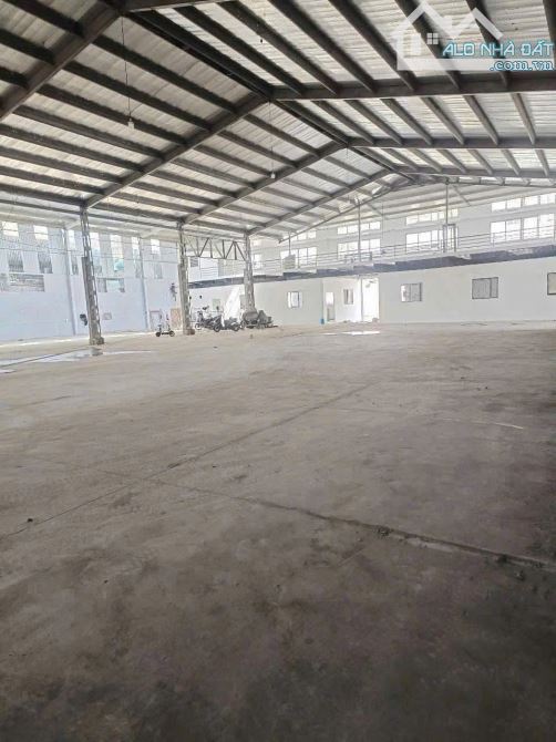 Cho thuê kho xưởng  2300m2 Phan Huy Ích - p14 - gò vấp