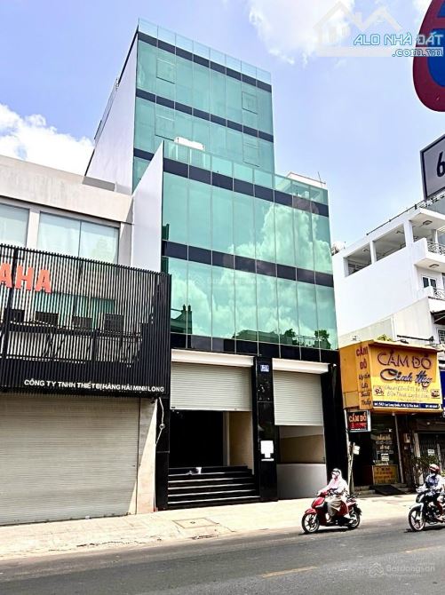 Bán tòa nhà TMDV 541 Lạc Long Quân, P.10, Tân Bình, 8 x 21m, hầm 6 lầu, HĐT: 130tr/th