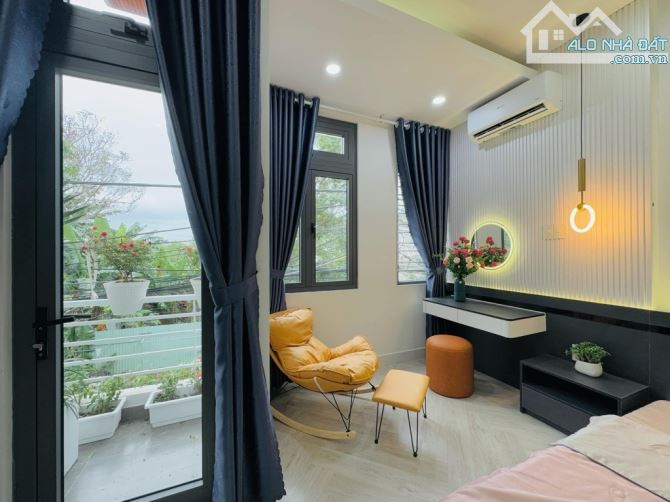 BÁN NHÀ 3 TẦNG MẶT TIỀN 5,5 M HOÀ MINH 1 - HOÀ MINH CẠNH BIỂN NGUYỄN TẤT THÀNH