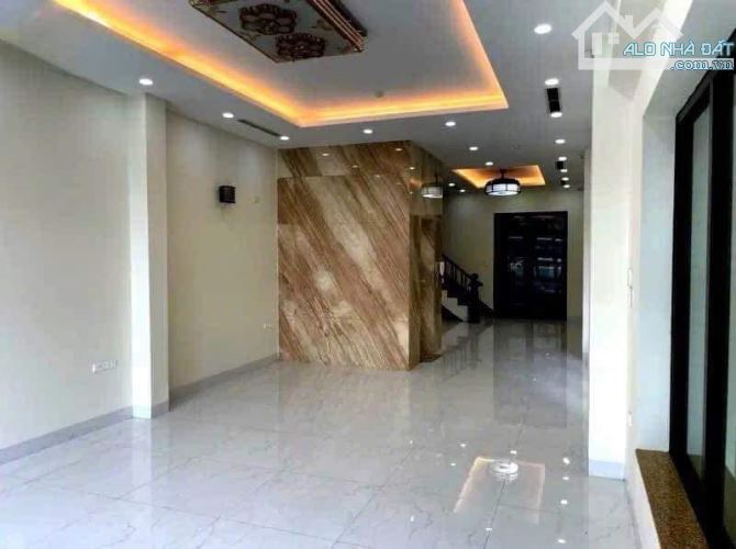 Bán Gấp Nhà Lô Góc Mặt Phố Xuân La Tây Hồ, 113m 6T MT 5m KD 70tr/Tháng.