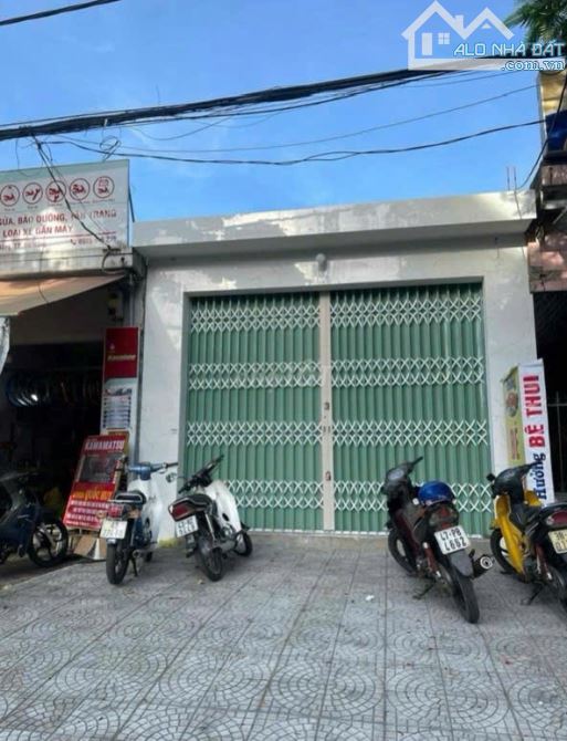 Bán Nhà Mặt Tiền Lê Văn Hiến - Gần Bùi Tá Hán, Nhà Đang Kinh Doanh, DT 125m², Giá Hơn 9 Tỷ