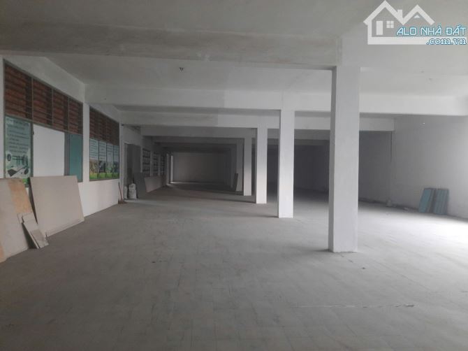 HOT- KHO MẶT TIỀN TRƯỜNG SƠN- 550M2, 410M2, 250M2- KHU CƯ XÁ BẮC HẢI, QUẬN 10