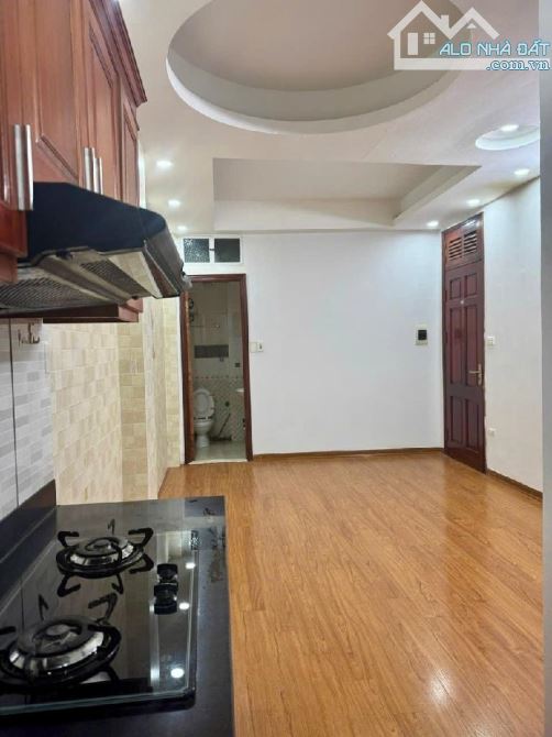 Bán nhà đông la, nhà đẹp ở ngay, 30m2. 3,95 tỉ