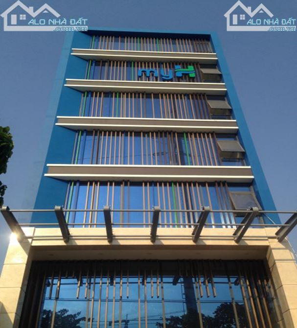 Bán Nhà Mặt Phố Cát Linh, Đống Đa, DT 250m2 x 10T, MT rộng 10,3m. Giá Rẻ.