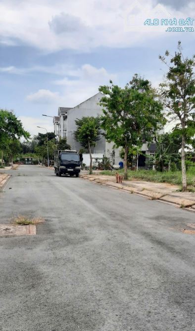 Đất đường Lê Văn Lương, Nhà Bè 6x20 =120m2 giá 2.3 tỷ đường 12m - 3