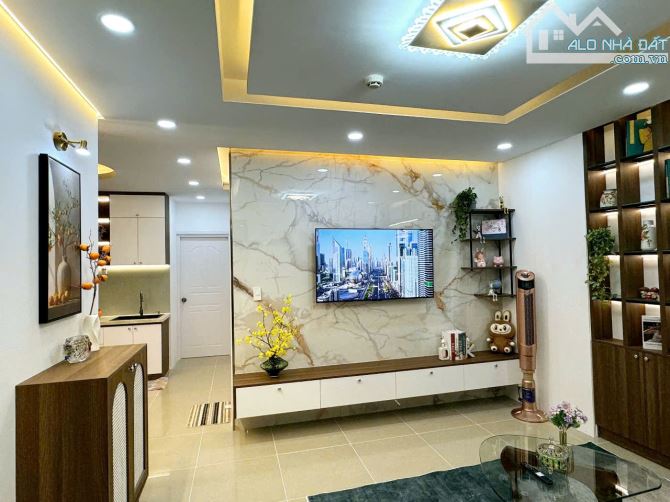 Căn hộ ngay Ngã Tư Bốn Xã -59m2(2PN,2WC) nhà mới tinh,tặng nội thất như hình,sổ hồng - 1