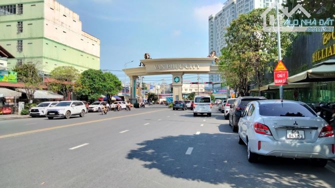 ĐỐI DIỆN VẠN PHÚC CITY HẺM XE HƠI PHÂN LÔ 60M2 3 TẦNG NGANG 4M 4PN CHỈ NHỈNH 6 TỶ có TL - 1
