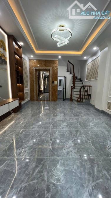 Tây Sơn - Xây mới coong, 10m ra oto tránh - 38m*6T - 11.3 Tỷ - Không đăng ảo - 1