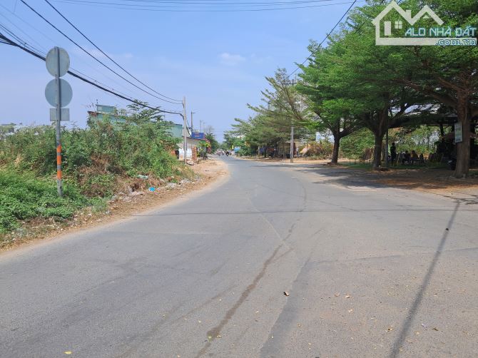 Đất lớn 7,276m2  (6,824m2 TC) - MT Bưng Ông Thoàn, Phú Hữu, Q.9 - Chỉ 3X triệu/m2 - 1