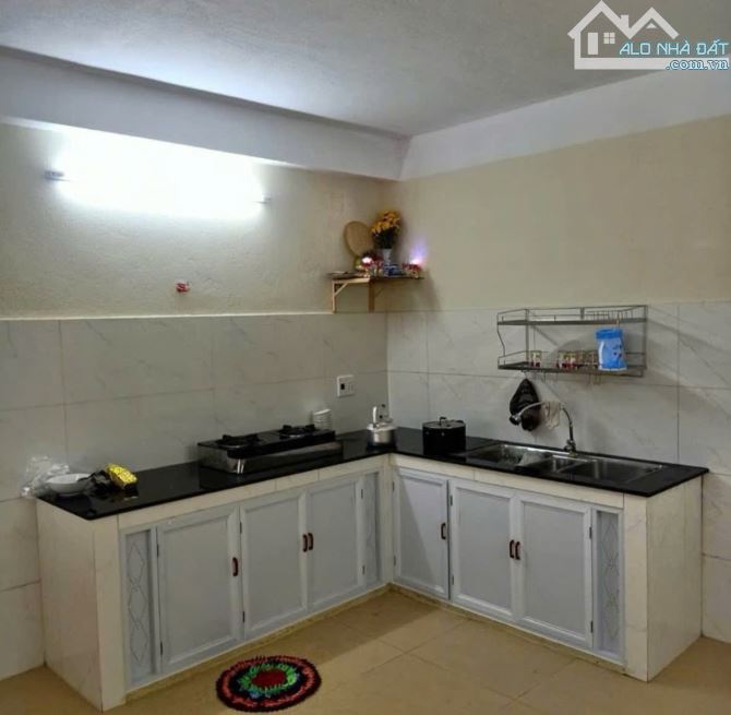 Bán Nhà Mặt Tiền Lê Văn Hiến - Gần Bùi Tá Hán, Nhà Đang Kinh Doanh, DT 125m², Giá Hơn 9 Tỷ - 1
