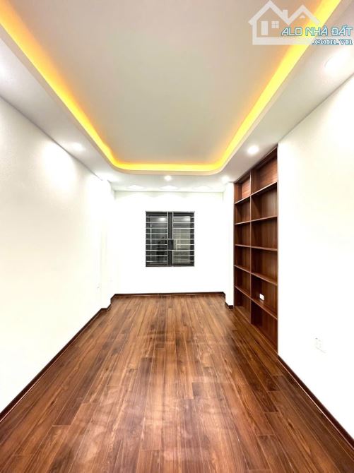 Bán nhà Hoàng Hoa Thám 60m2 lô góc 3 mặt thoáng vị trí đẹp 6.7 tỷ - 1