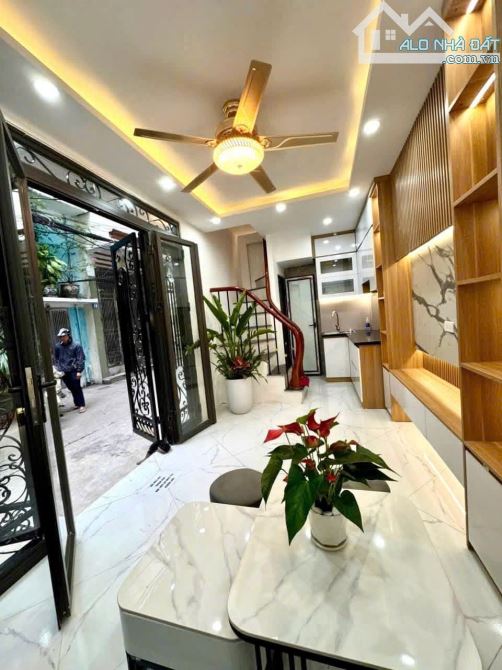 VỊ TRÍ ĐẸP, NHÀ PHỐ CHÙA QUỲNH, LÔ GÓC, 22M2, MT 4.6M, SỔ ĐỎ, NGÕ NÔNG GẦN PHỐ, 4.55 TỶ - 1