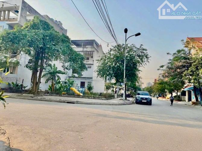 🔥hot🔥hot🔥Bán 270m2 LÔ GÓC tuyến 3 Lê Hồng Phong _ Lô 16D - 1