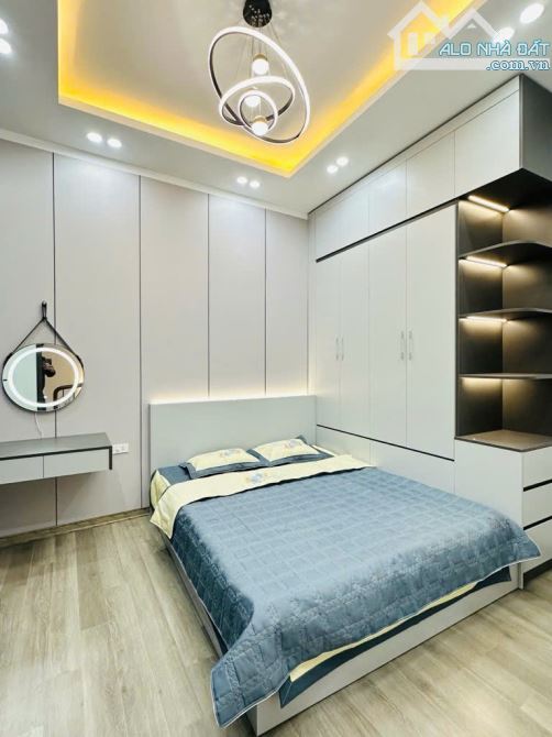 Hiêm, nhà giá đẹp, Kim Mã, Ba Đình, lô góc 30m2, 5,5 tỷ, ở đón Tết ngay - 1