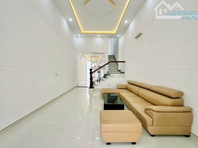 Nhà 3 phòng ngủ,diện tích 142m2,ngay chợ Minh phát, thạnh xuân, Quận 12 - 12