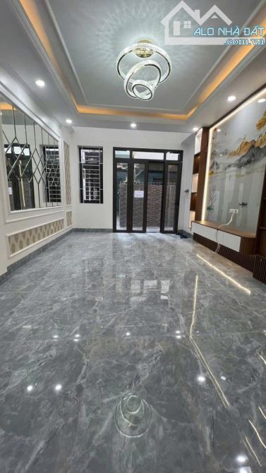 Tây Sơn - Xây mới coong, 10m ra oto tránh - 38m*6T - 11.3 Tỷ - Không đăng ảo - 2