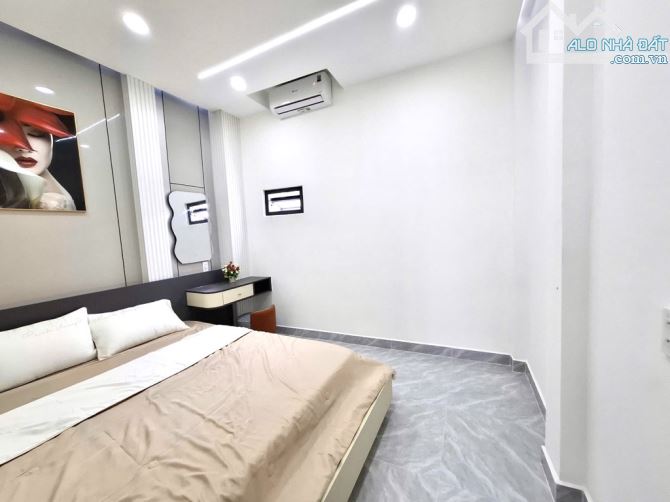 NHÀ MỚI ĐẸP CHUẨN BỊ ĐÓN TẾT 2025 - NGUYỄN VĂN KHỐI- 2 TẦNG - 30M2 - NHỈNH 4 TỎI - 2