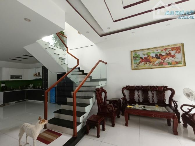 🏠💥 CẦN BÁN GẤP NHÀ 2 TẦNG KIÊN CỐ ,SÁT MẶT TIỀN TRƯỜNG CHINH , CHỈ 3.95 TỶ 💥 - 2