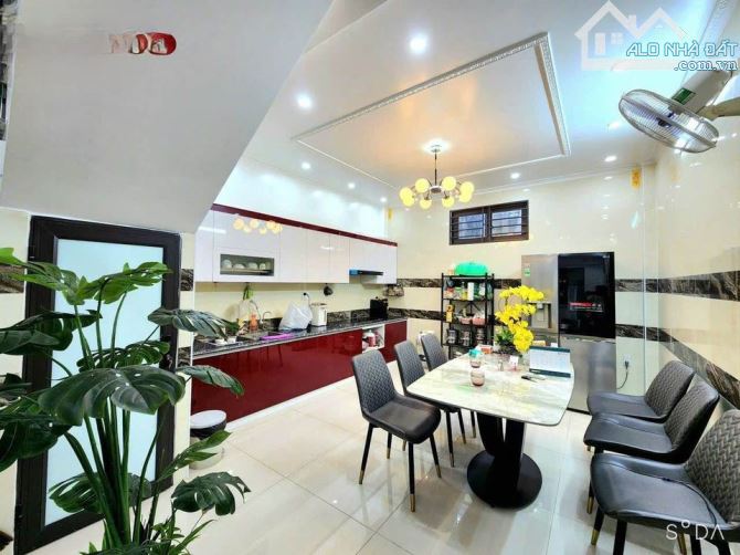 Bán gấp nhà biệt thự đẹp tại Đông Á, 6,6 t, 212 m2 view đẹp - 2