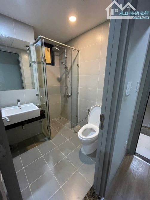 Cần bán gấp CH Sông Đà Q3, 115m2, 3PN, 2WC, căn góc, bancon ĐN, có SH . Giá bán: 5,6 tỷ - 3