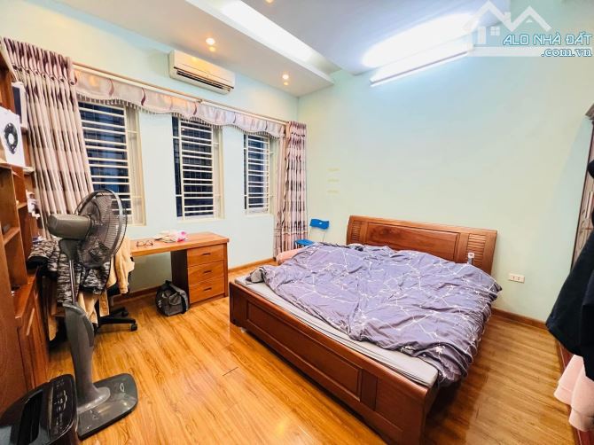 Bán nhà Đường Lê Trọng Tấn 48m2 5 Tầng Nhà Đẹp Dân Xây Ngõ siêu to rộng gần Phố 9.7 Tỷ - 3