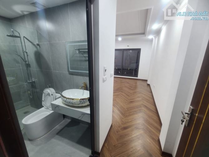 Tây Sơn - Xây mới coong, 10m ra oto tránh - 38m*6T - 11.3 Tỷ - Không đăng ảo - 4