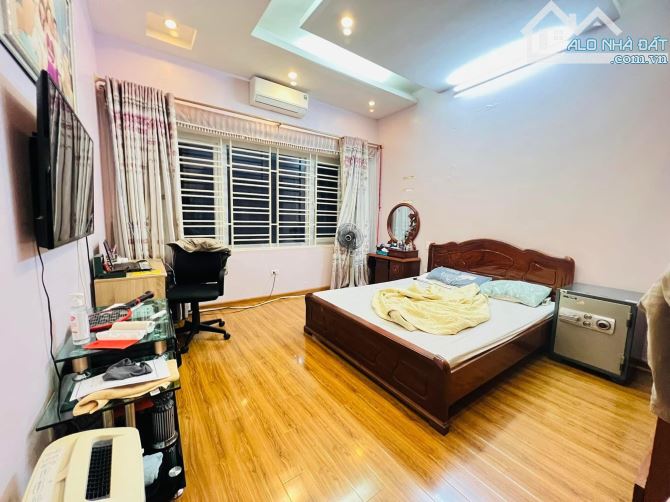 Bán nhà Đường Lê Trọng Tấn 48m2 5 Tầng Nhà Đẹp Dân Xây Ngõ siêu to rộng gần Phố 9.7 Tỷ - 4