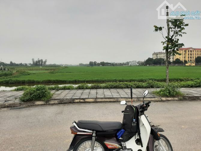 BĐS an cư! Gia đình anh bạn cần bán ô đất dự án Hưng Lộc Home, lối 2 đường 35m - 4
