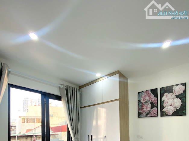 bán nhà 8 Tầng, 12 PN. Hào Nam. Cát Linh, Đống Đa, DT: 72m2. Giá: 20,5 Tỷ - 4