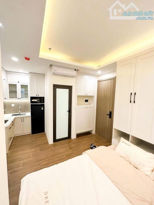 TOÀ APARTMENT HOÀNG HOA THÁM- LÔ GÓC - DÒNG TIỀN 60TR/TH - CÁCH MẶT ĐƯỜNG 20M-12 TỶ6 - 5