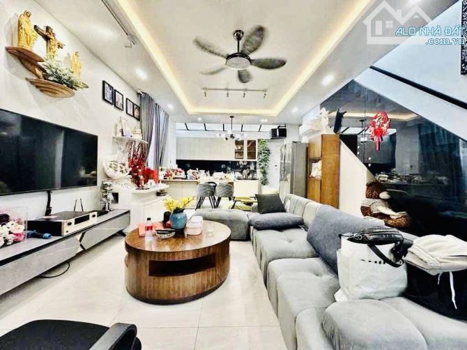 BÁN GẤP VILLA HIỆN ĐẠI 2 MẶT TIỀN, ĐƯỜNG CÂY KEO , PHƯỜNG TAM PHÚ, THỦ ĐỨC CHỈ 8,6 TỶ . - 5