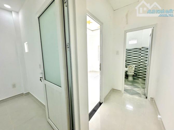 Lên Sóng Căn Nhà Chân Dài TX21 – Ngay Chợ Minh Phát, Sân Đậu 2 Xe Hơi  142m²/4.65 tỷ - 5