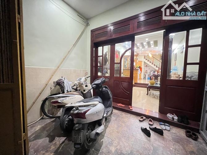 Bán nhà Đường Lê Trọng Tấn 48m2 5 Tầng Nhà Đẹp Dân Xây Ngõ siêu to rộng gần Phố 9.7 Tỷ - 6