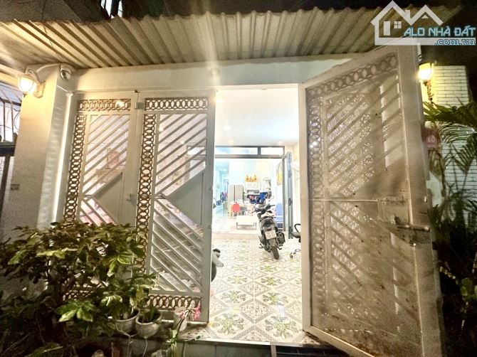 BÁN NHÀ 3PN HIÊP BÌNH PHƯỚC, 130m2 ngang 4m, SHR, ĐỐI DIỆN VẠN PHÚC CITY, 6.89Tỷ - 7