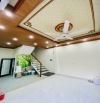 Bán nhà Việt Hưng 5 tầng đẹp long lanh, dân xây, cạnh oto giá nhô 6 tỷ