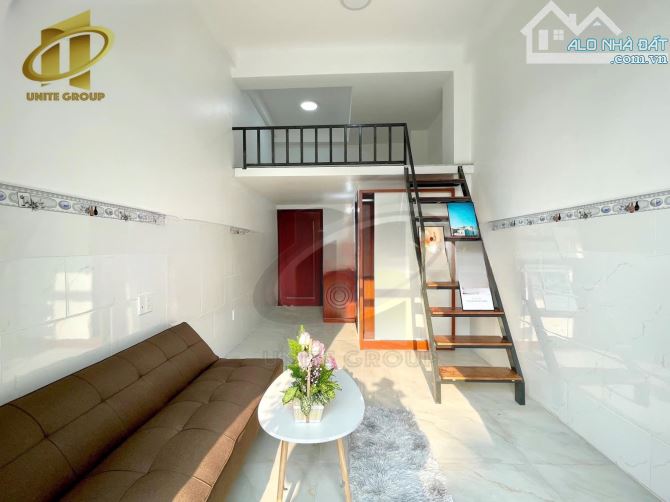 PHÒNG DUPLEX CÓ BAN CÔNG LỚN XIN SÒ TẠI QUẬN 7