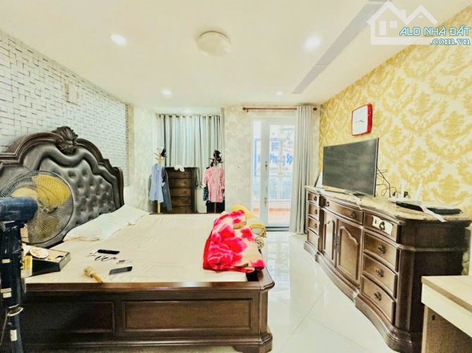 🏡🏡🏡NHÀ 3 TẦNG LÔ GÓC 2 MẶT TIỀN - KHU KINH DOANH VIP NHẤT BÀU CÁT .NGUYỄN HỒNG ĐÀO