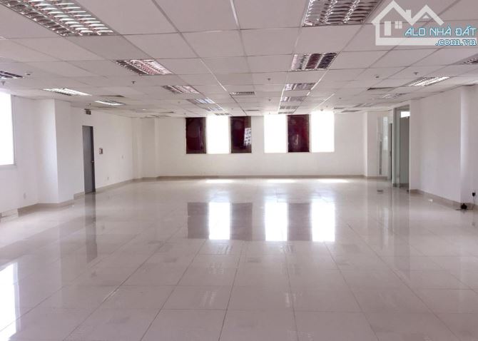 Bán gấp nhà MP Ngụy Như Kon Tum 80m2, lô góc 8 tầng, MT 6m, giá 45 tỷ