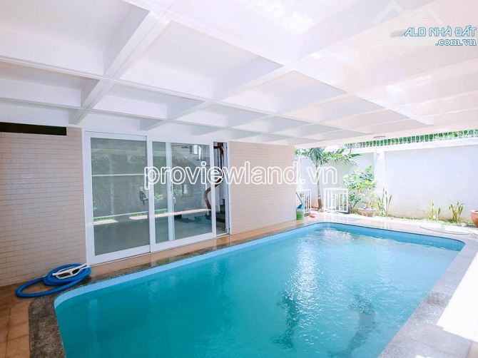 Cho thuê villa Thảo Điền, DTSD 460m2, 1 hầm + 3 tầng, 4PN, hồ bơi đẹp