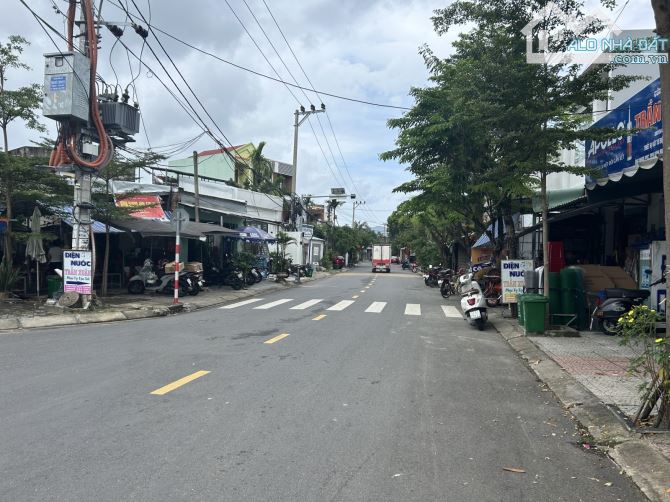 Bán Đất Tặng Nhà Mặt Tiền đường Phó Đức Chính. Quận Sơn Trà, Đà Nẵng