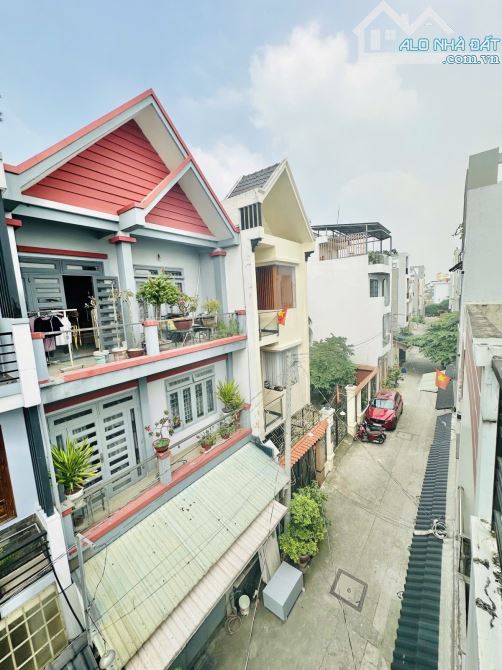 BÁN CĂN NHÀ MỚI 3 TẦNG, 50m2, HẺM XE HƠI 6m, NGAY GẦN EAON TÂN PHÚ , NHỈNH 4 TỶ.