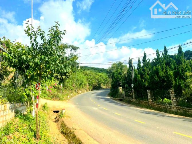 Bán đất view đẹp gần mặt tiền TL 725 ngay chân đèo Tà Nung