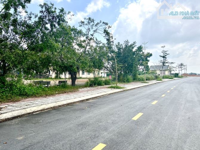 Bán gấp lô đất ngay cổng Tài Chính Kế Toán, kề khu Quảng Trường Tư Nghĩa La Hà, Quảng Ngãi - 5