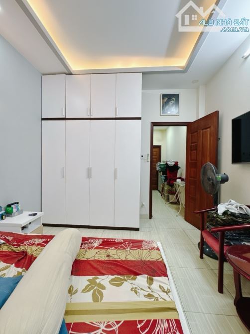 Chủ định cư NN cần bán gấp nhà mới Khánh Hội Q.4 dtst 130m2 chỉ nhỉnh 5T - 1