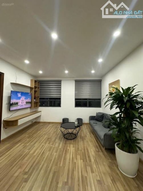 Bán nhà khu 3 Thị trấn Trạm Trôi 35 m2, 5 tầng giá 4.4 tỷ, trung tâm của Hoài Đức. - 1