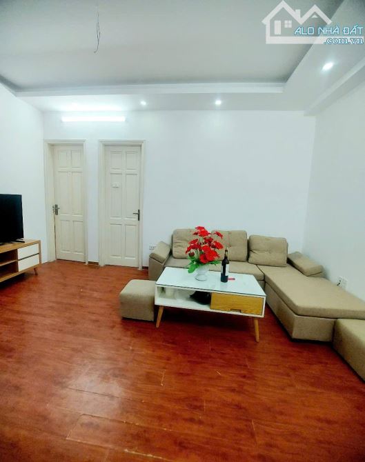 Cho thuê căn hộ CCMN Khương Hạ 60m2, 3 ngủ, 10tr - ô tô đỗ cửa, vào ngay - 1