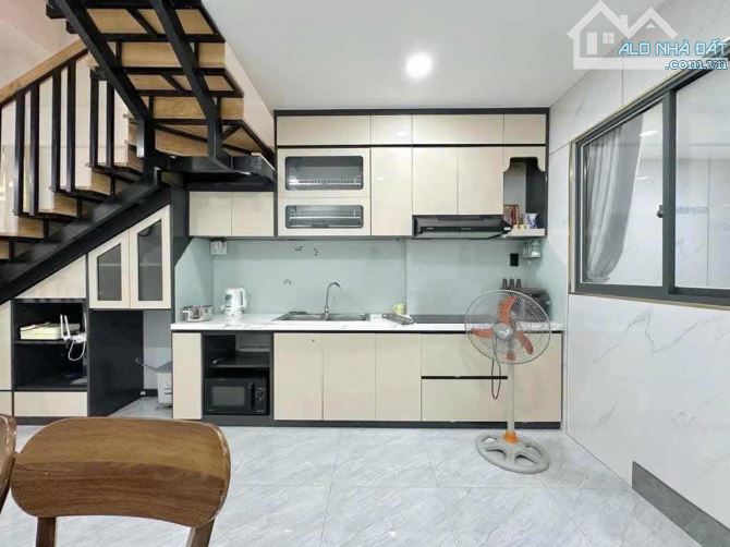 BÁN NHÀ DẠ NAM - QUẬN 8 - LÔ GÓC 2 MẶT TIỀN - 3 TẦNG - 52M2 - 4PN - HẺM XE HƠI - NHỈNH 7TỶ - 1