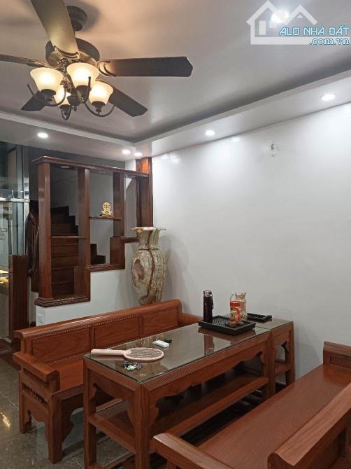 Bán Nhà Cầu Giấy P/Lô-L Góc  - 48m-THANG MÁY ,Mt5m-GARA Ô Tô -Kinh Doanh- Nhà Cực Hiếm Có - 2