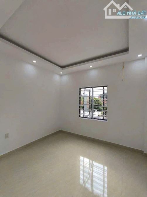 🇻🇳 HIẾM NHÀ THẠCH BÀN - 40 M2 - NHỈNH 5 TỶ❤️- MẶT TIỀN 4.1 M - CĂN GÓC 3 THOÁNG SÁNG - 2